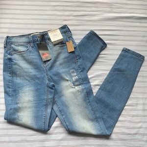 👖Mudd Flex High Rise Jeggings👖